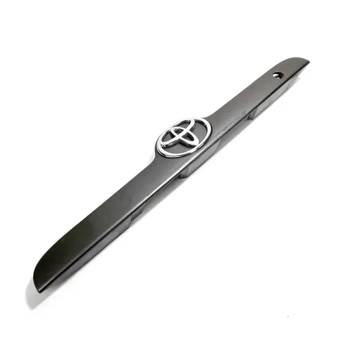 Aplique Da Tampa Traseira  - Toyota  Corolla 2008 Prateado